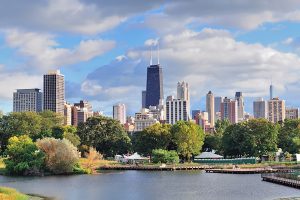 Chicago-skyline-with-skyscrape-28612868